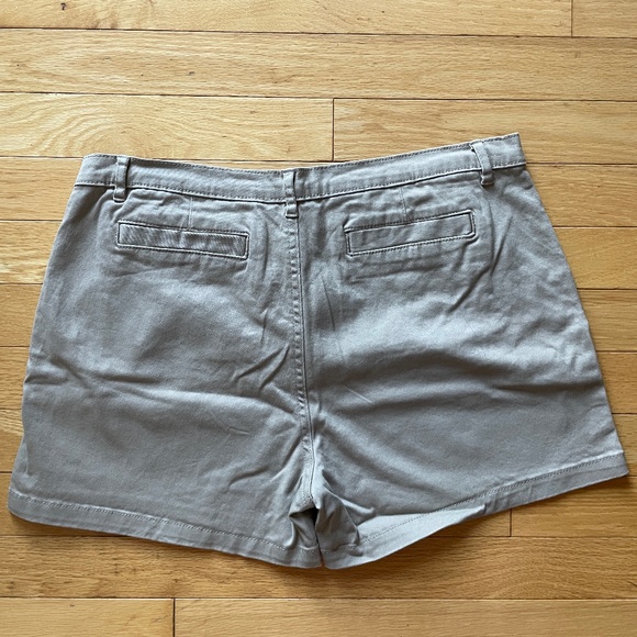 Brand New Silver Jeans Co Women’s Short Shorts - Picture 2 of 7